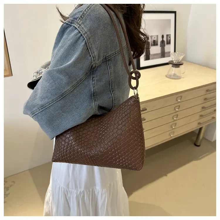White Woven Women's Large Capacity Handbag — feature 10