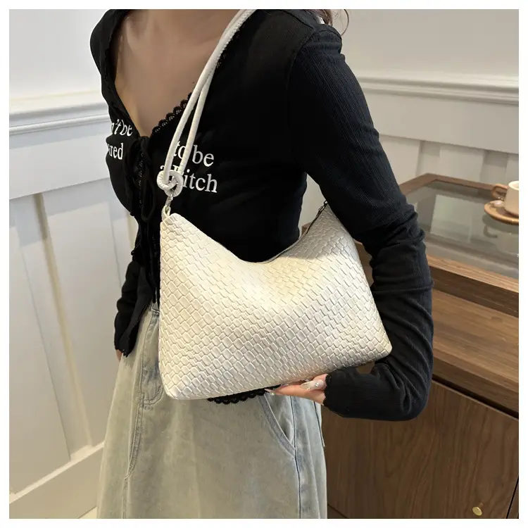 White Woven Women's Large Capacity Handbag — feature 7