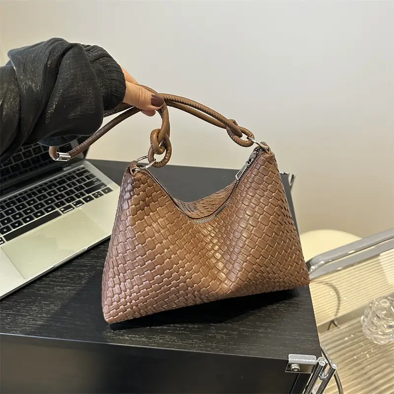 White Woven Women's Large Capacity Handbag - Image 3