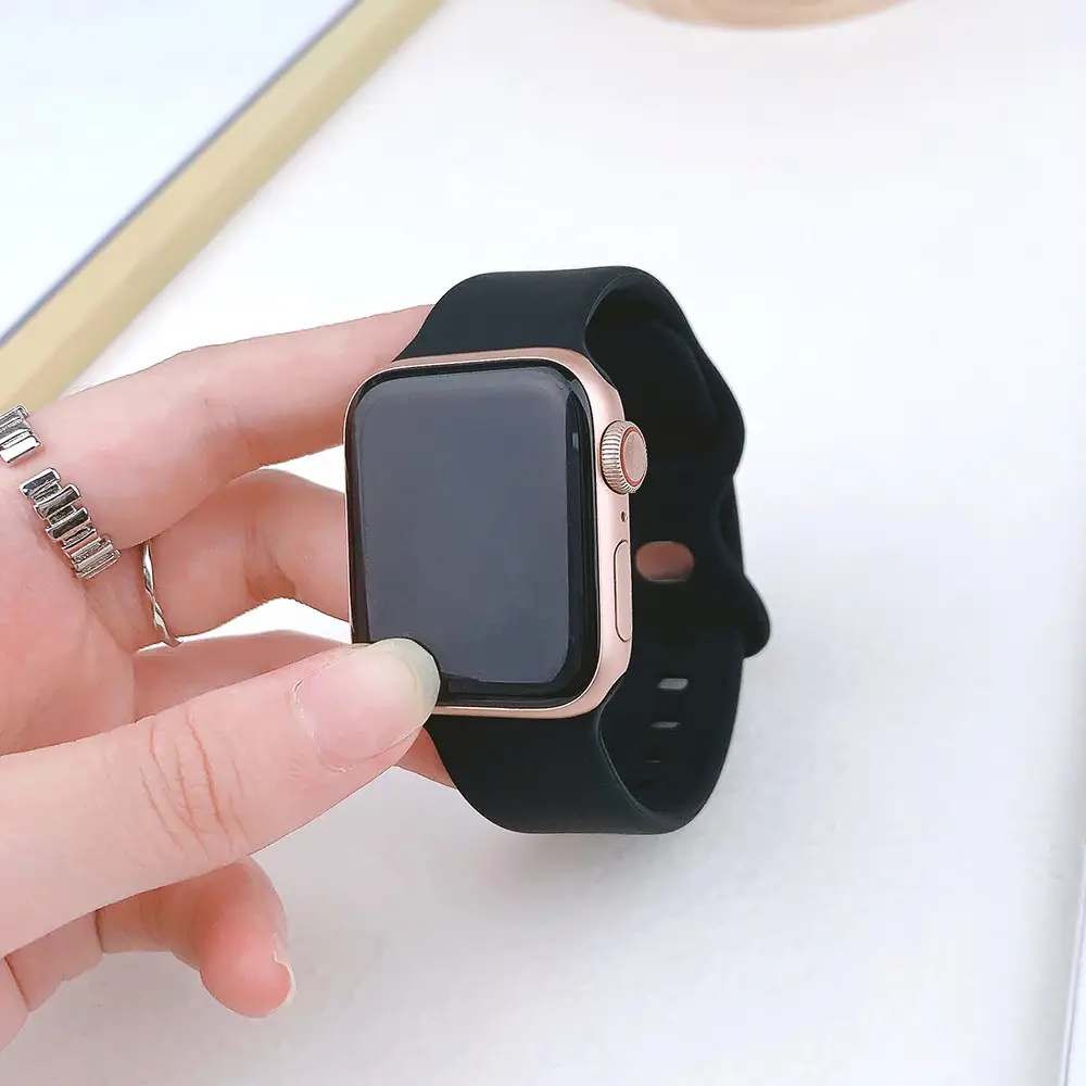 Suitable for applewatch Apple Watch with iwatch9875 Generation SE Sport Silicone Breathable Butterfly Buckle Watch — feature 24