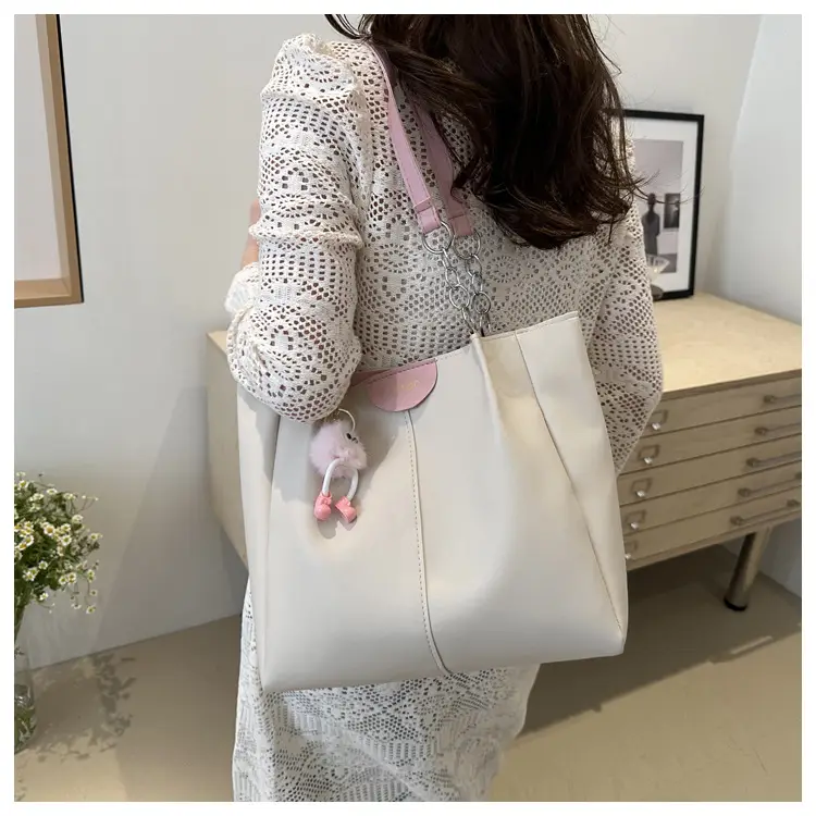 Women's Large Capacity Shoulder Bag with Green Strap — feature 16