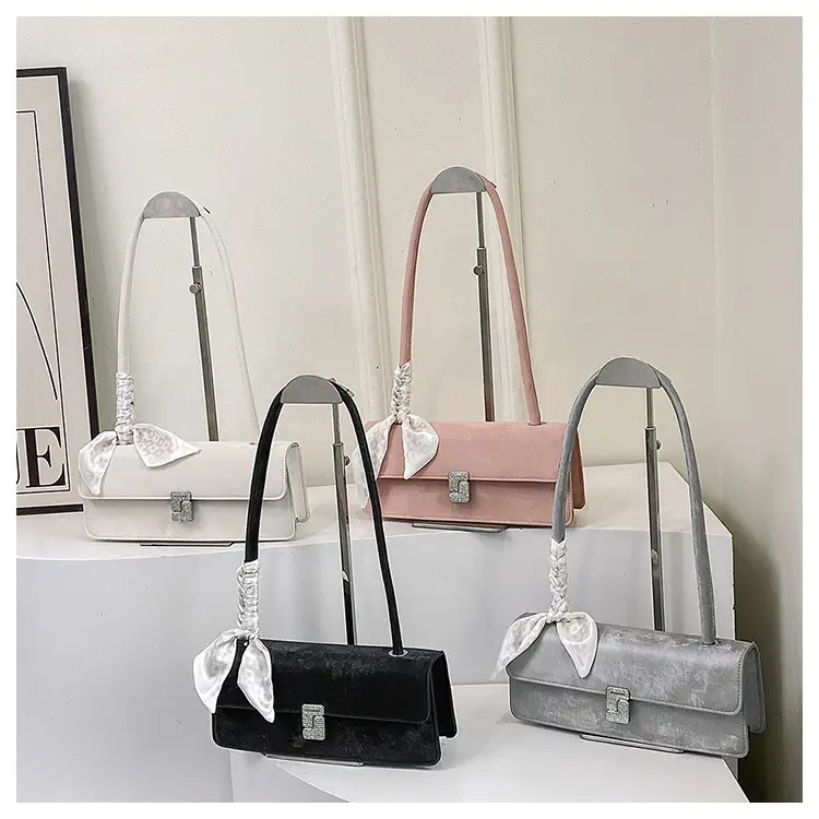 Silver Ribbon Lock Shoulder Bag for Women - Image 5