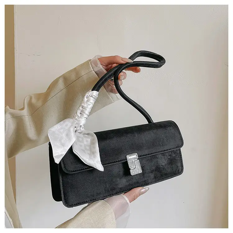 Silver Ribbon Lock Shoulder Bag for Women - Image 6