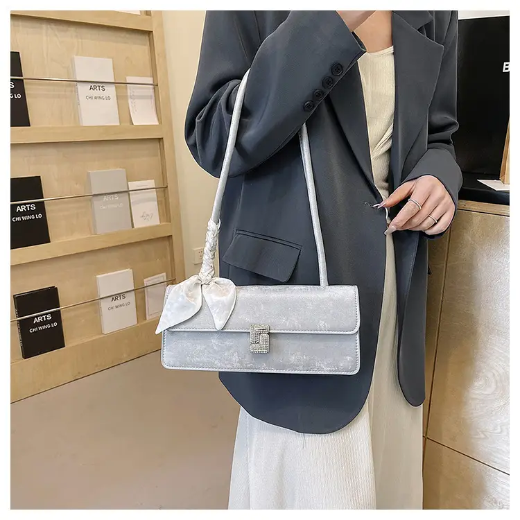 Silver Ribbon Lock Shoulder Bag for Women — feature 15