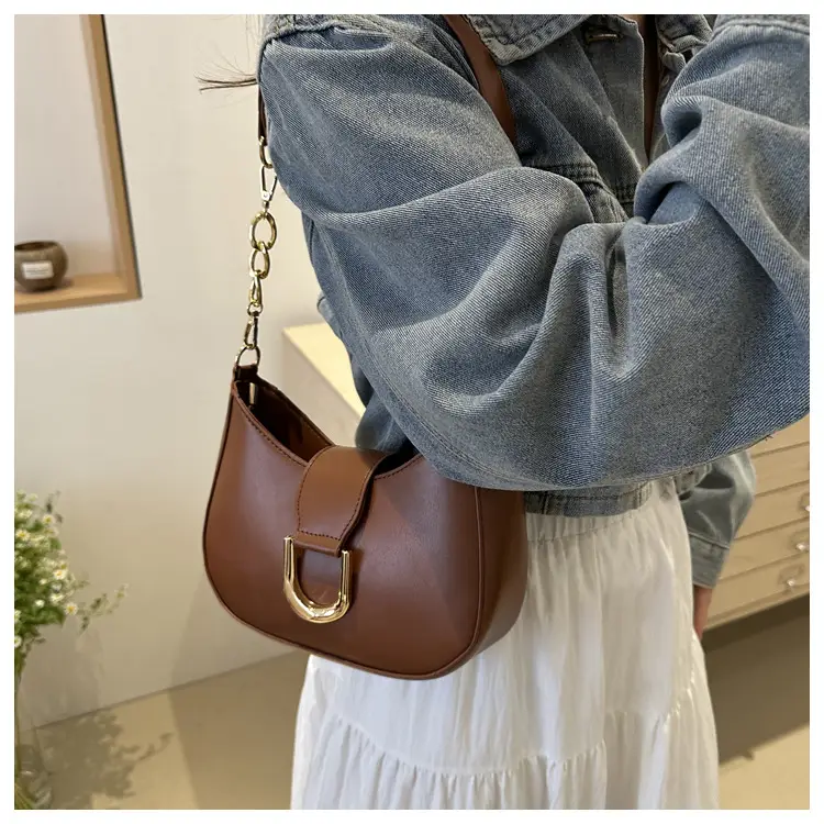 Vintage Women's Shoulder Bag Black 2024 Spring Summer — feature 14