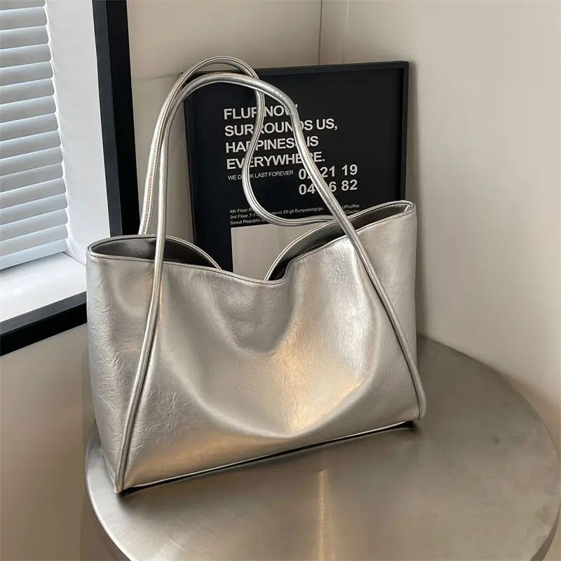 Black Leather Tote Bag for Women Summer 2024 - Image 5