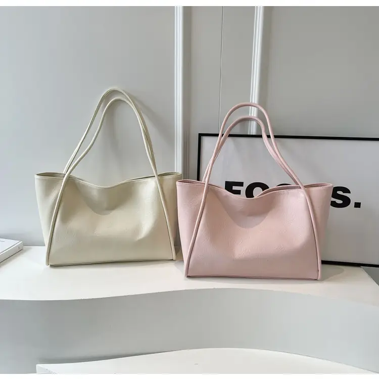 Black Leather Tote Bag for Women Summer 2024 — feature 13