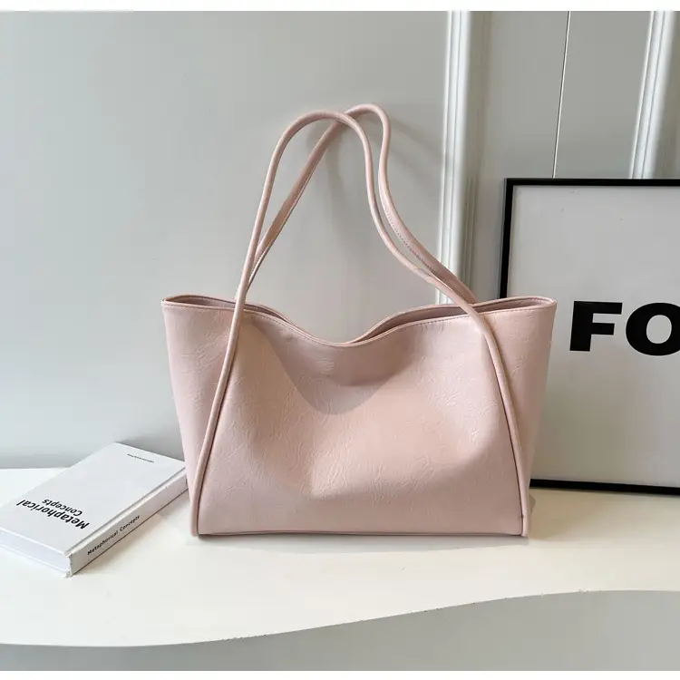 Black Leather Tote Bag for Women Summer 2024 — feature 16