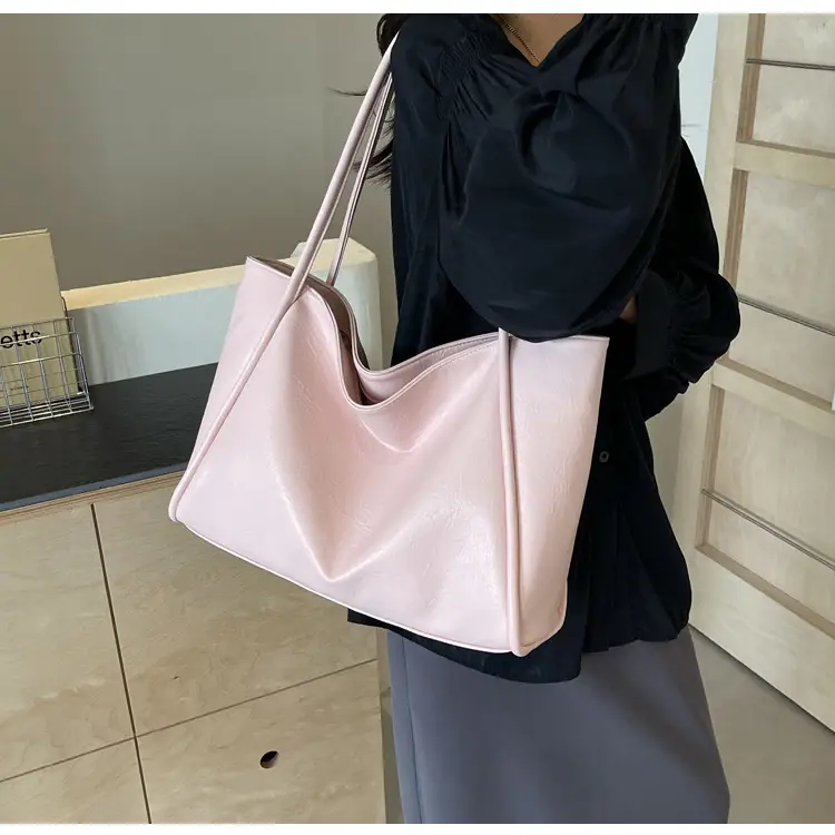 Black Leather Tote Bag for Women Summer 2024 — feature 36