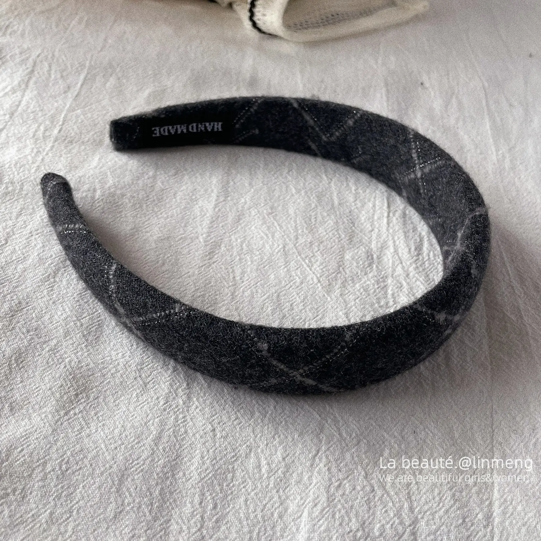 Gray Textured Korean Style Headband for Women - Image 6