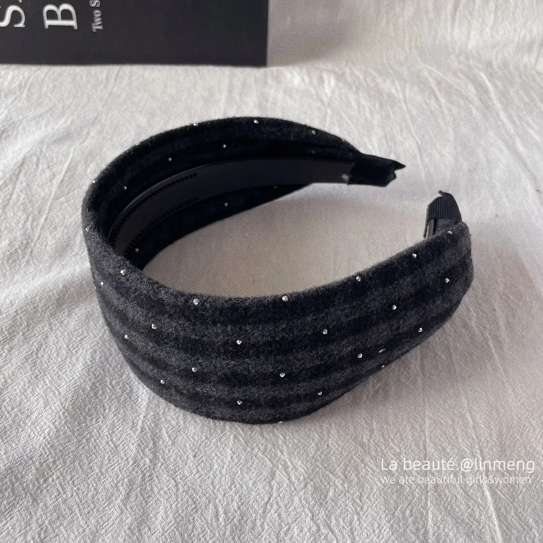 Gray Textured Korean Style Headband for Women - Image 8