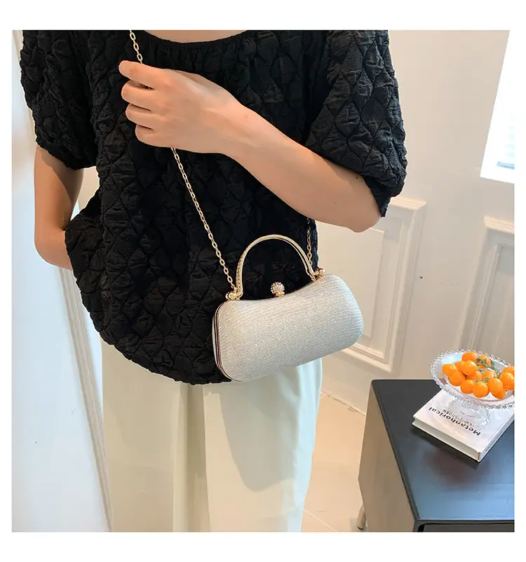 2024 Summer Chain Crossbody Bag Blue Square Design — feature 15