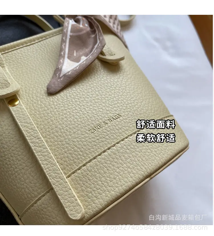 Elegant Black French Leather Shoulder Bag for Women — feature 6