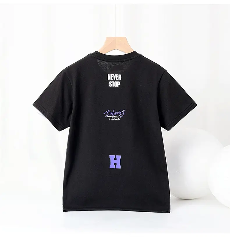 Korean Boys Black T-Shirt Never Stop Running Fan Print — feature 38