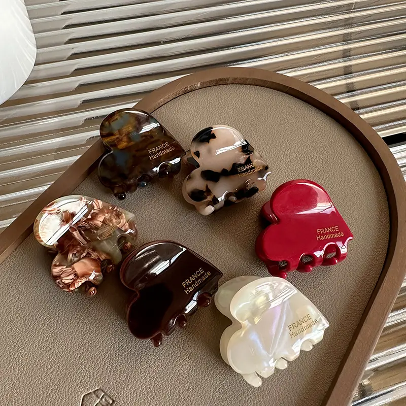 Elegant Acetate Hairpin Clip with Shark Design - Image 12
