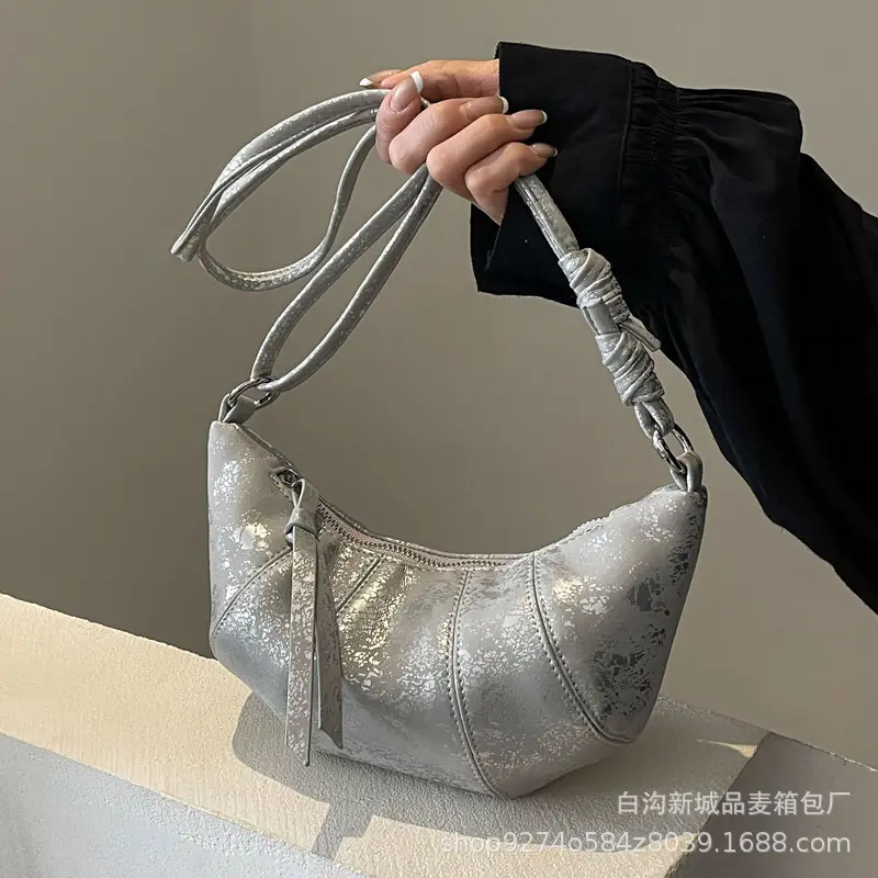 Black French Niche Shoulder Crossbody Bag for Women - Image 8