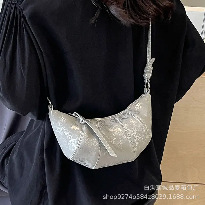 Black French Niche Shoulder Crossbody Bag for Women - Image 10