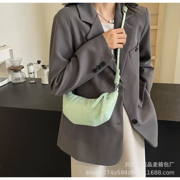 Black French Niche Shoulder Crossbody Bag for Women — feature 22