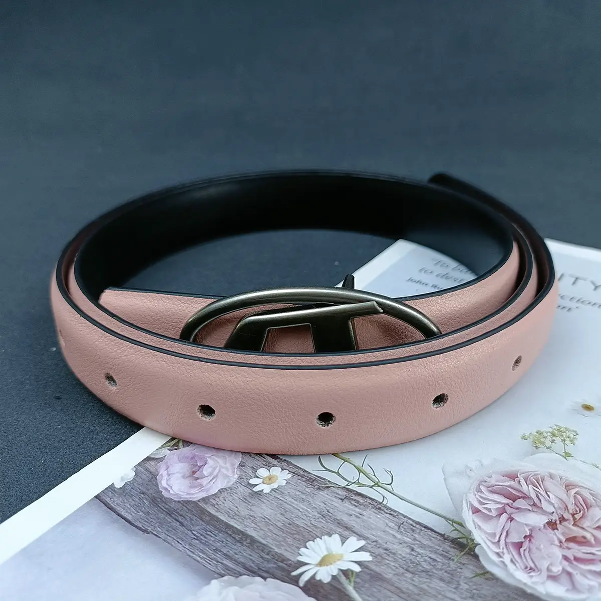White Leather Belt with Logo Buckle for Women — feature 12
