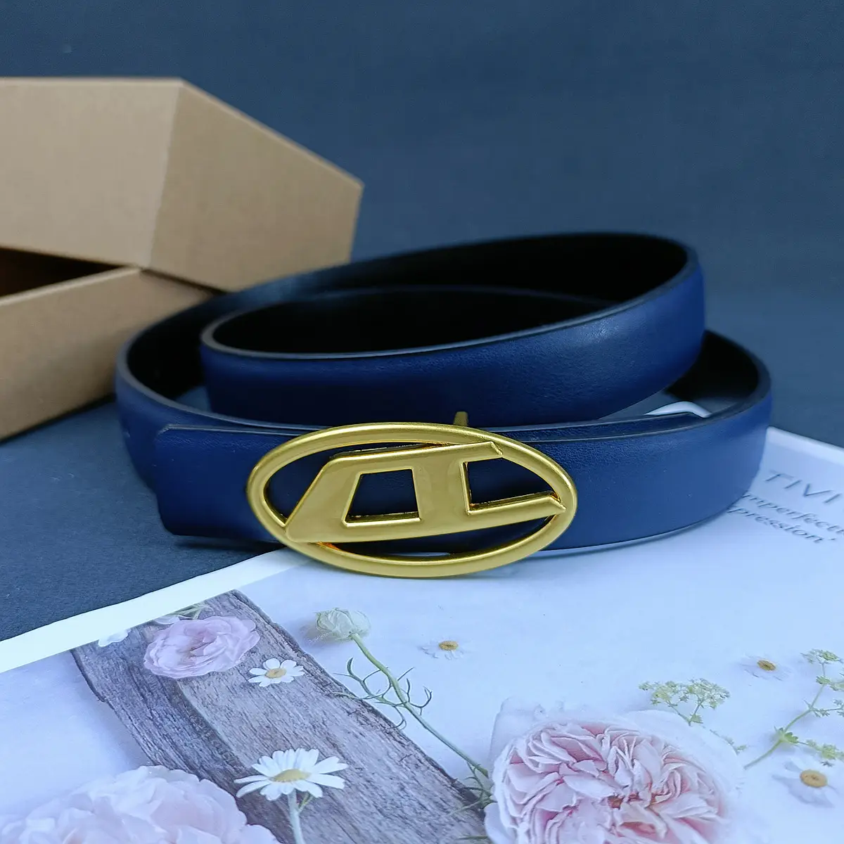 White Leather Belt with Logo Buckle for Women — feature 27