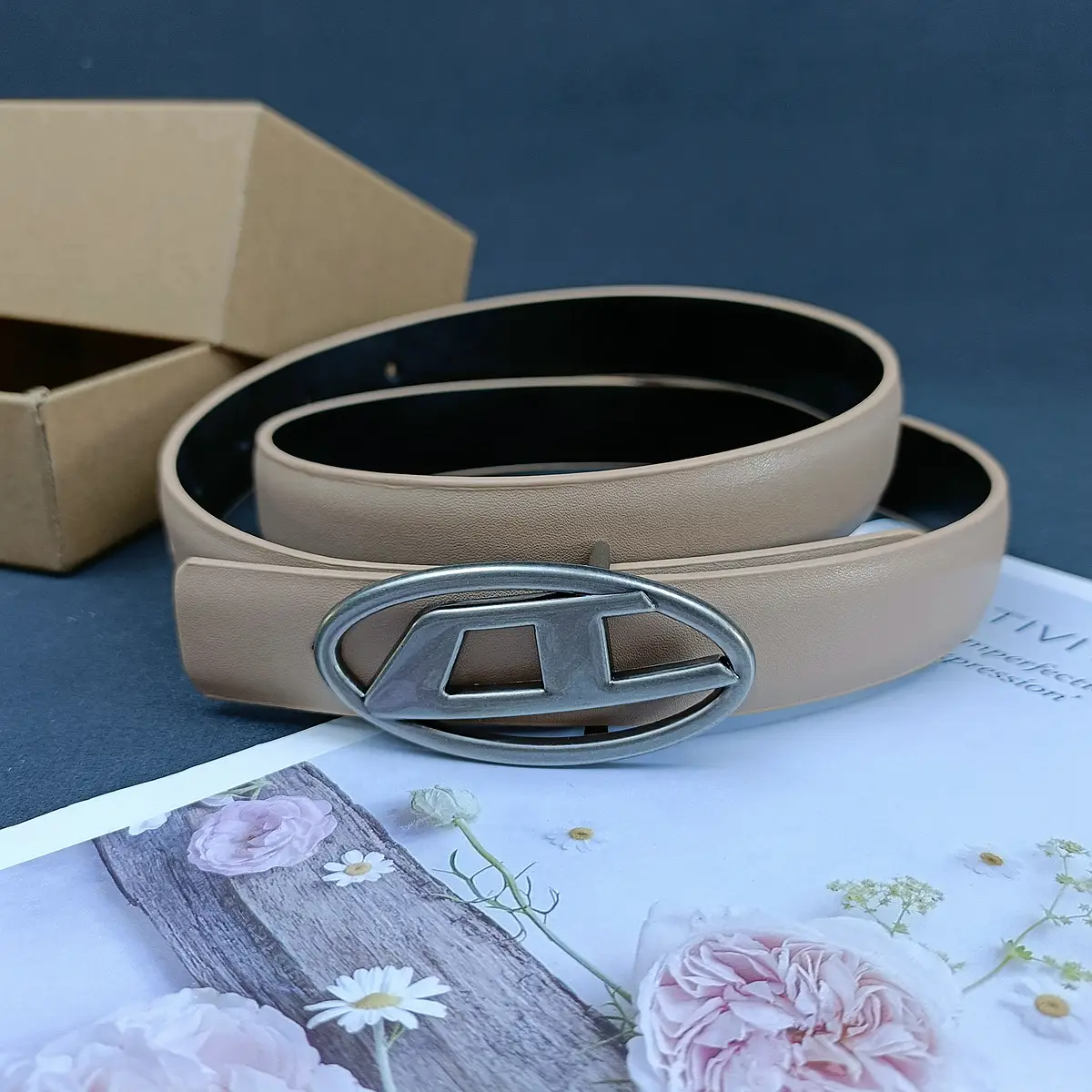 White Leather Belt with Logo Buckle for Women — feature 32