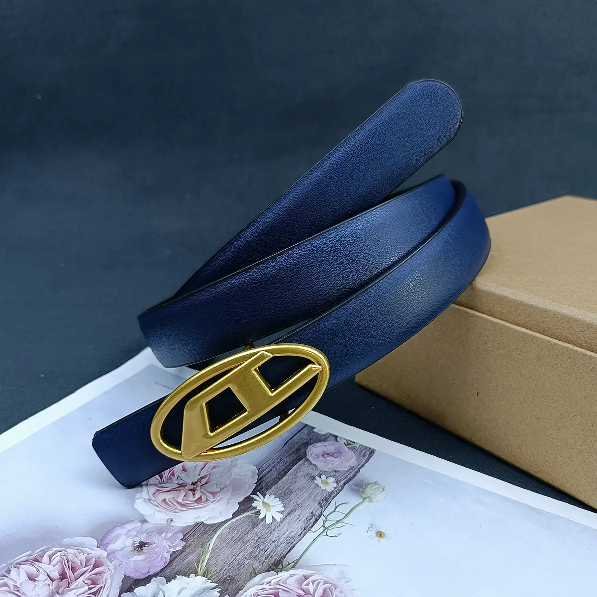 White Leather Belt with Logo Buckle for Women — feature 41