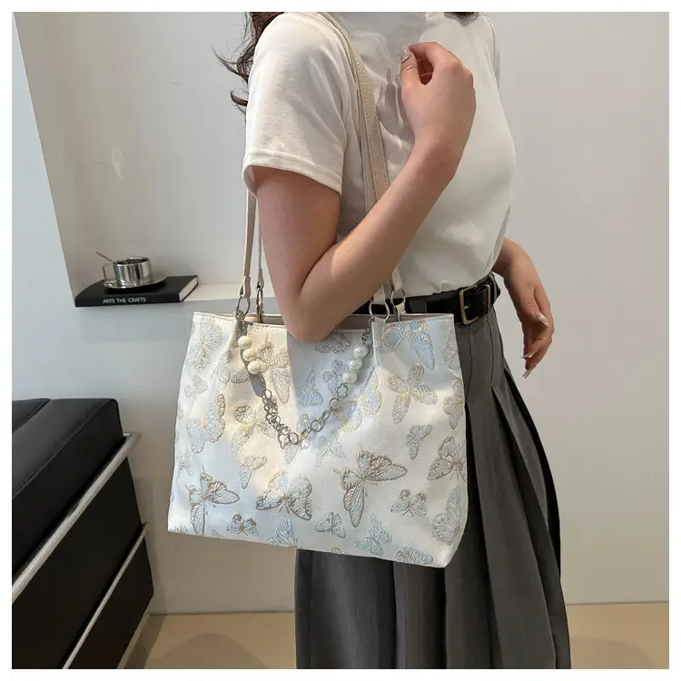 Women's Embroidered Canvas Shoulder Bag 2024 New — feature 17