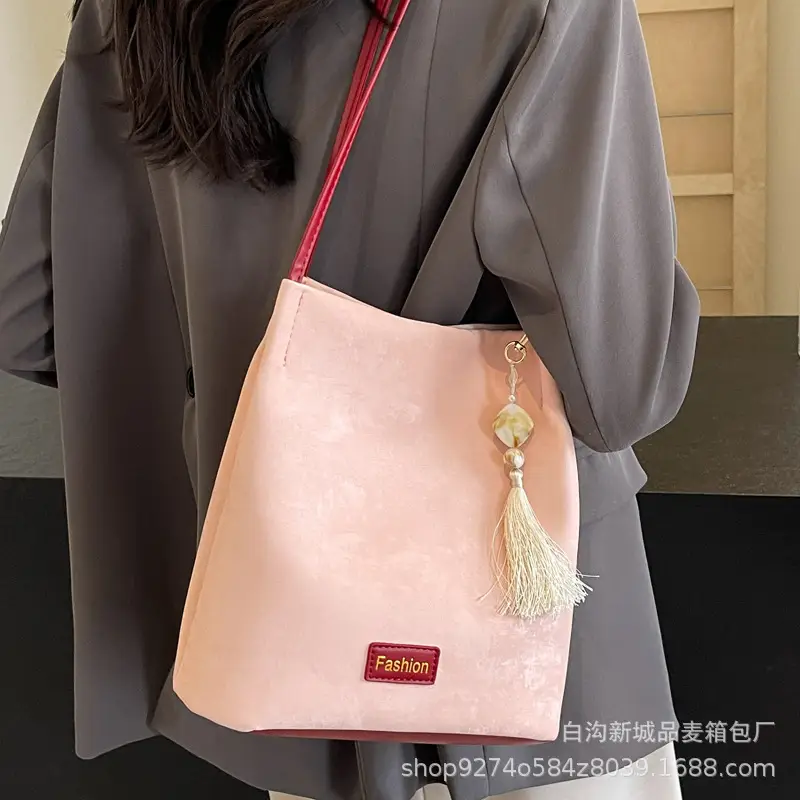 Black Velvet Underarm Bag for Women 2026 - Image 7