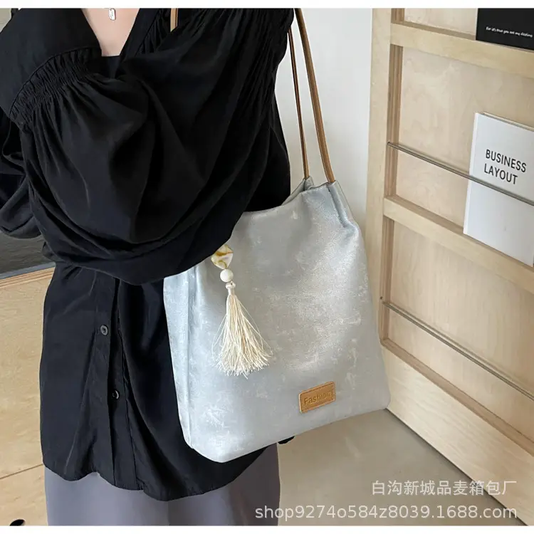 Black Velvet Underarm Bag for Women 2026 — feature 21