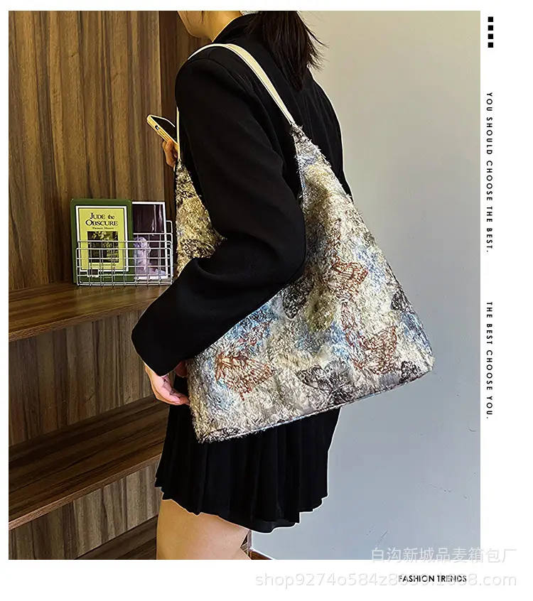 Embroidered Large Shoulder Bag Women 2026 New Style — feature 1