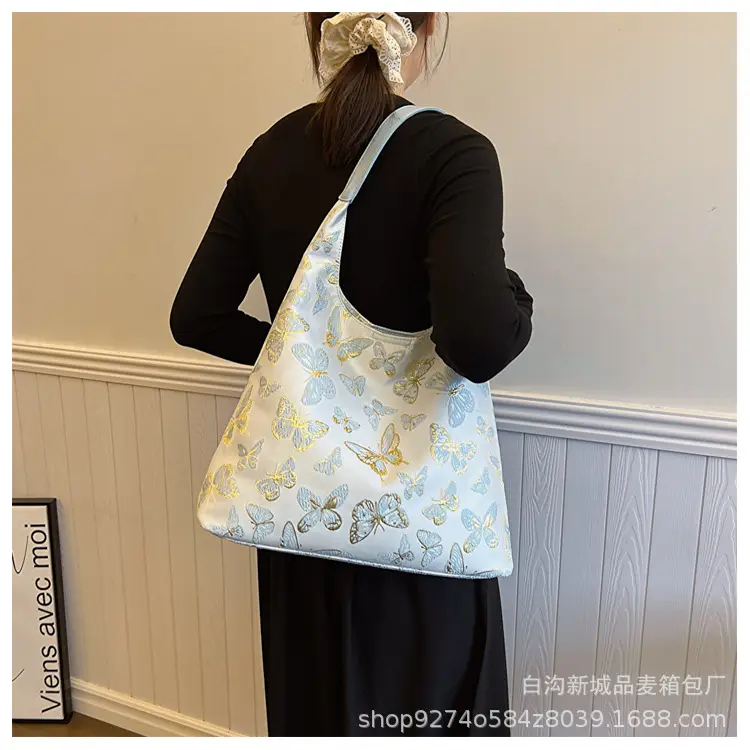 Embroidered Large Shoulder Bag Women 2026 New Style — feature 11