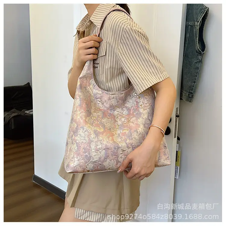 Embroidered Large Shoulder Bag Women 2026 New Style — feature 17