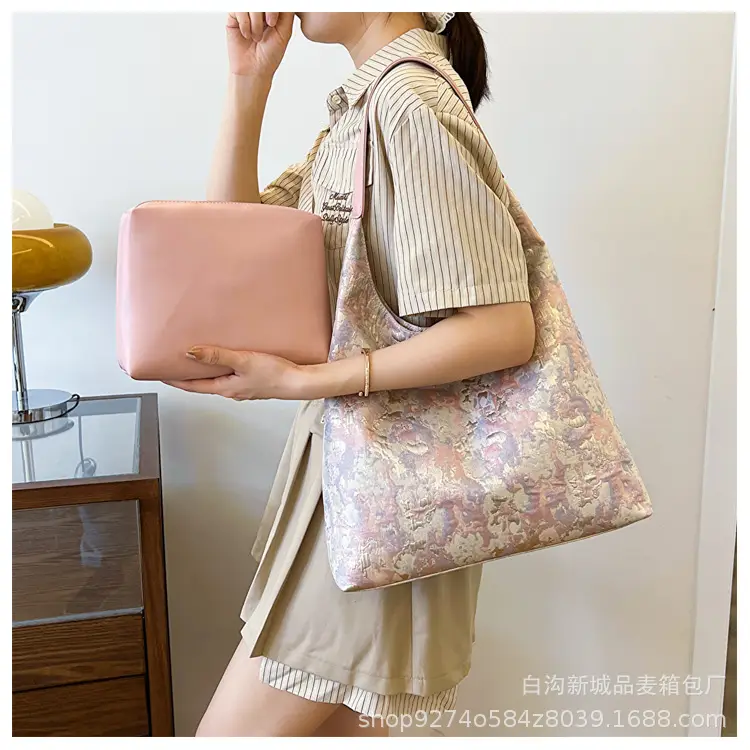 Embroidered Large Shoulder Bag Women 2026 New Style — feature 23