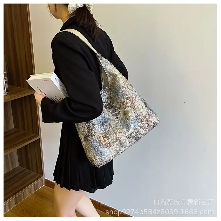 Embroidered Large Shoulder Bag Women 2026 New Style — feature 25