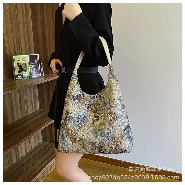 Embroidered Large Shoulder Bag Women 2026 New Style — feature 27