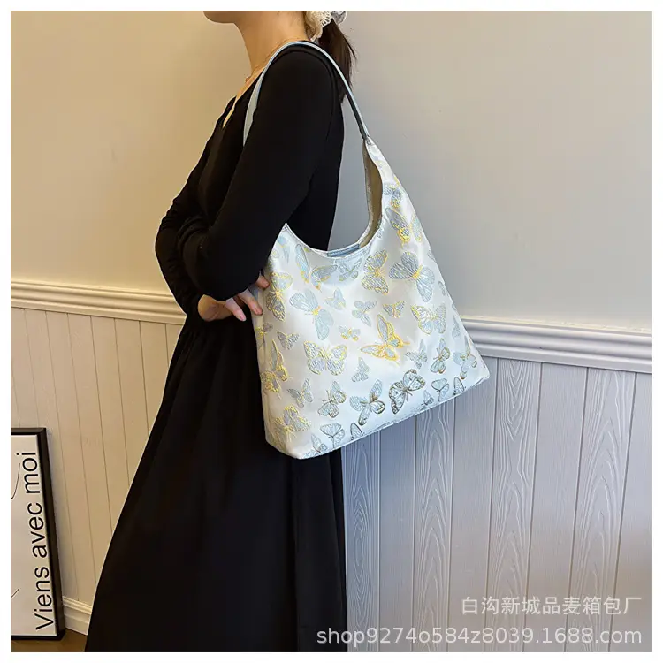 Embroidered Large Shoulder Bag Women 2026 New Style — feature 9