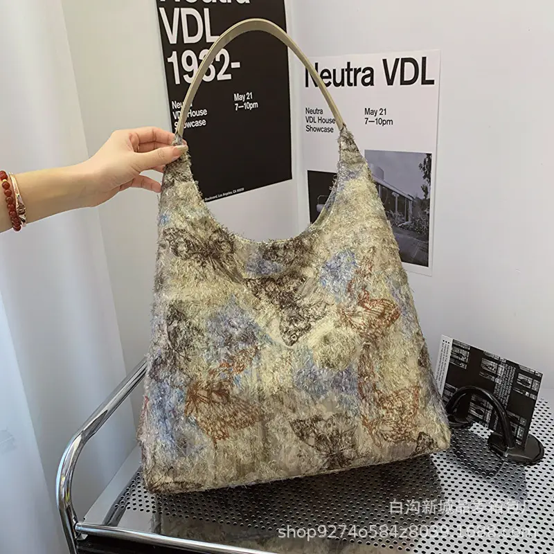 Embroidered Large Shoulder Bag Women 2026 New Style - Image 3