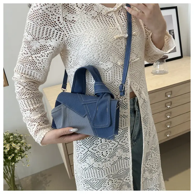 Women's Personalized Crossbody Bag 2024 New Commuter Portable Korean Style — feature 13