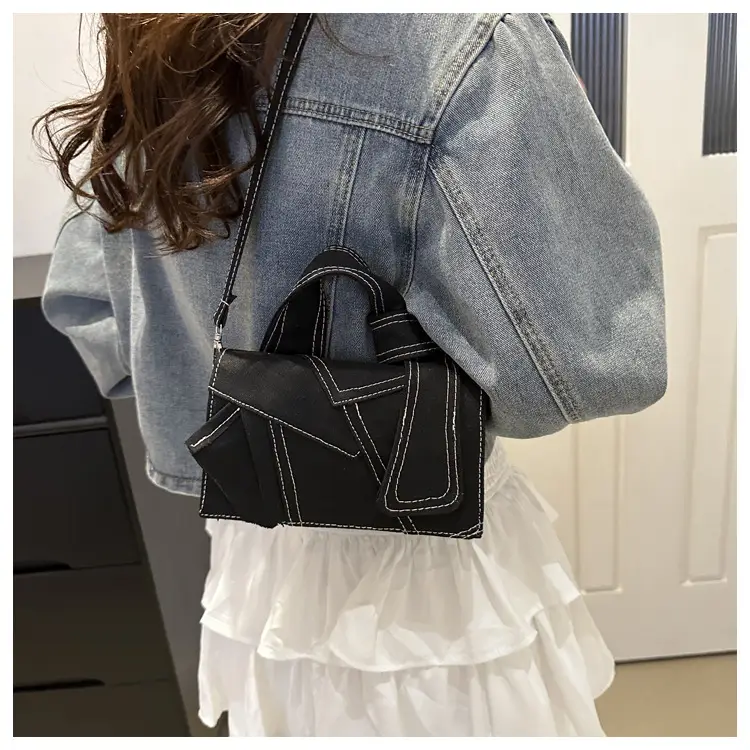 Women's Personalized Crossbody Bag 2024 New Commuter Portable Korean Style — feature 25