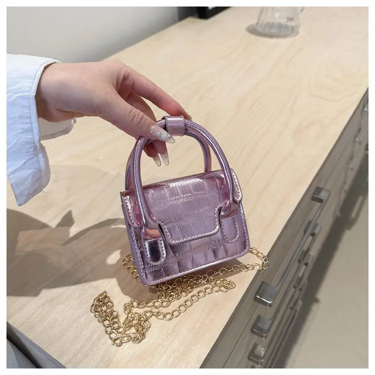 Silver Mini Chain Shoulder Bag for Women 2024 — feature 22