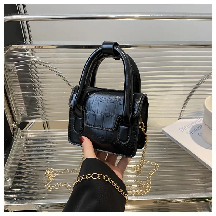Silver Mini Chain Shoulder Bag for Women 2024 — feature 29