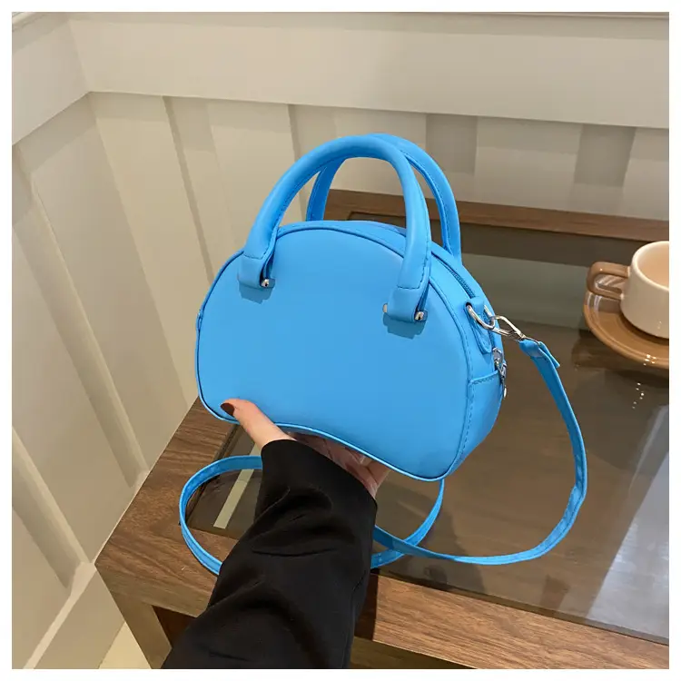 Women Semi-Circular Shoulder Bag Black 2024 - Image 3