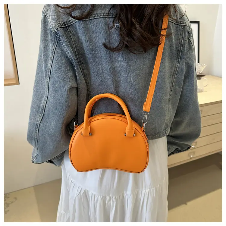 Women Semi-Circular Shoulder Bag Black 2024 — feature 17