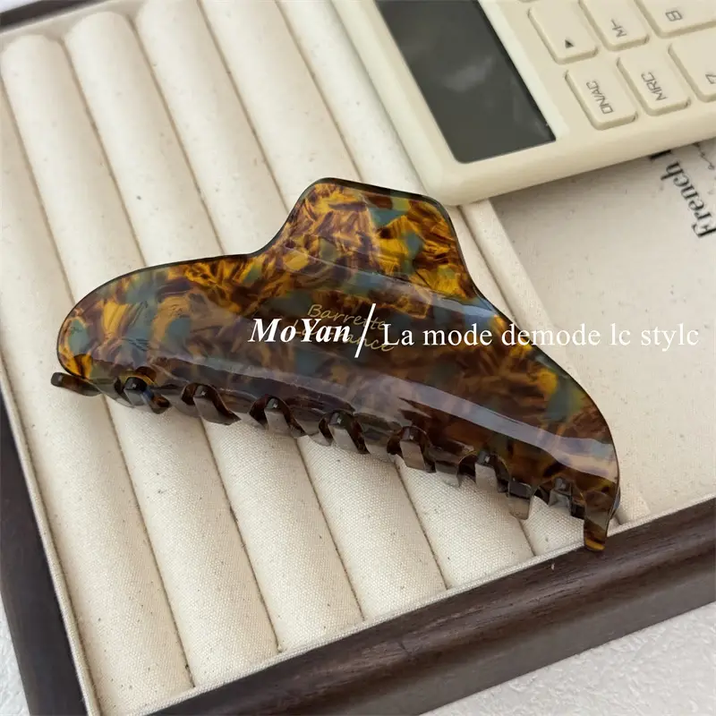 Elegant Acetic Acid Hair Clip for Women