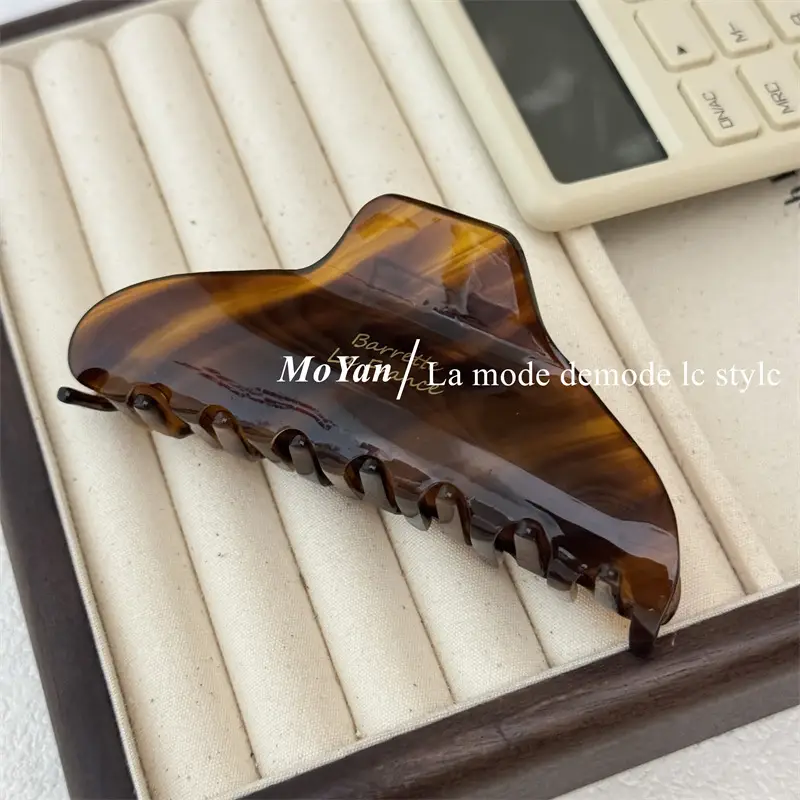 Elegant Acetic Acid Hair Clip for Women
