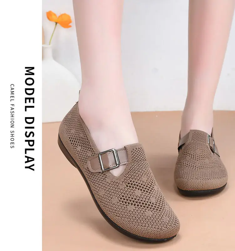 Old Beijing Cloth Shoes Women's New Summer Hollow Mesh Breathable Mother Shoes Non-slip Soft Sole Slip-on Flat Single Shoes — feature 2