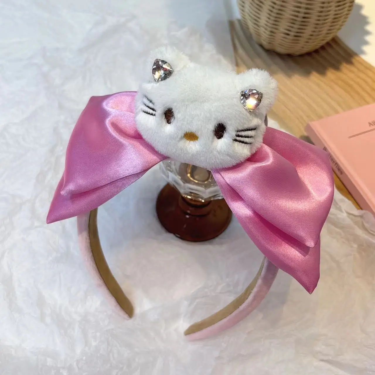 KT Bow Headband Women Cute Cartoon Hair Stamp 2024 — feature 26
