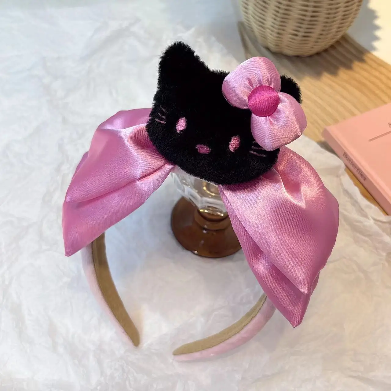 KT Bow Headband Women Cute Cartoon Hair Stamp 2024