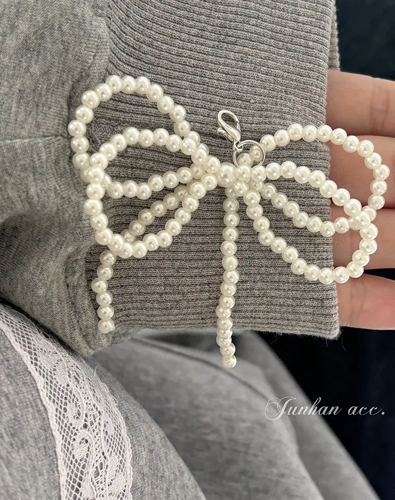 Pearl Bow Necklace for Women Elegant Hair Accessory — feature 1