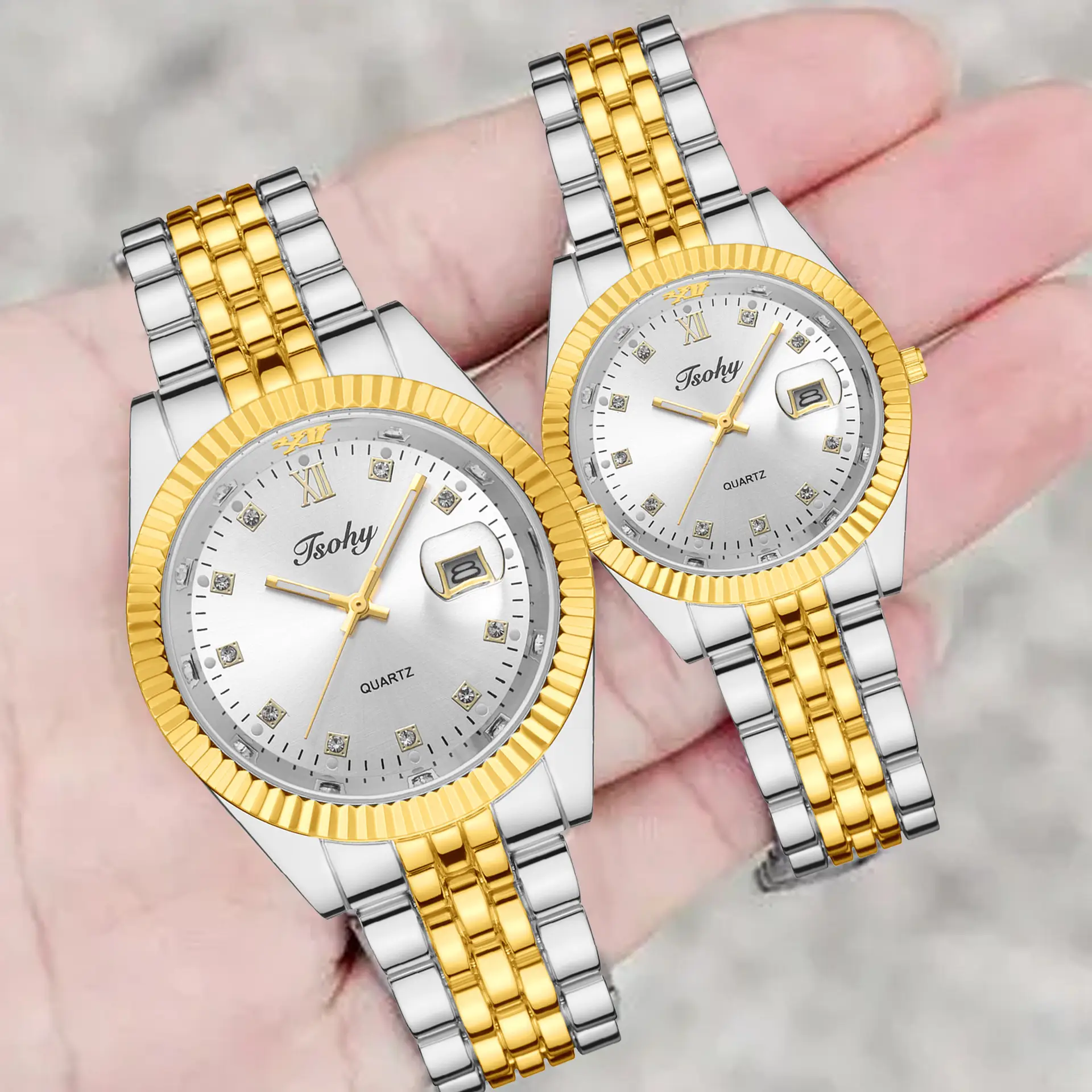 Fashion Gold Silver Quartz Women's Watch — feature 9